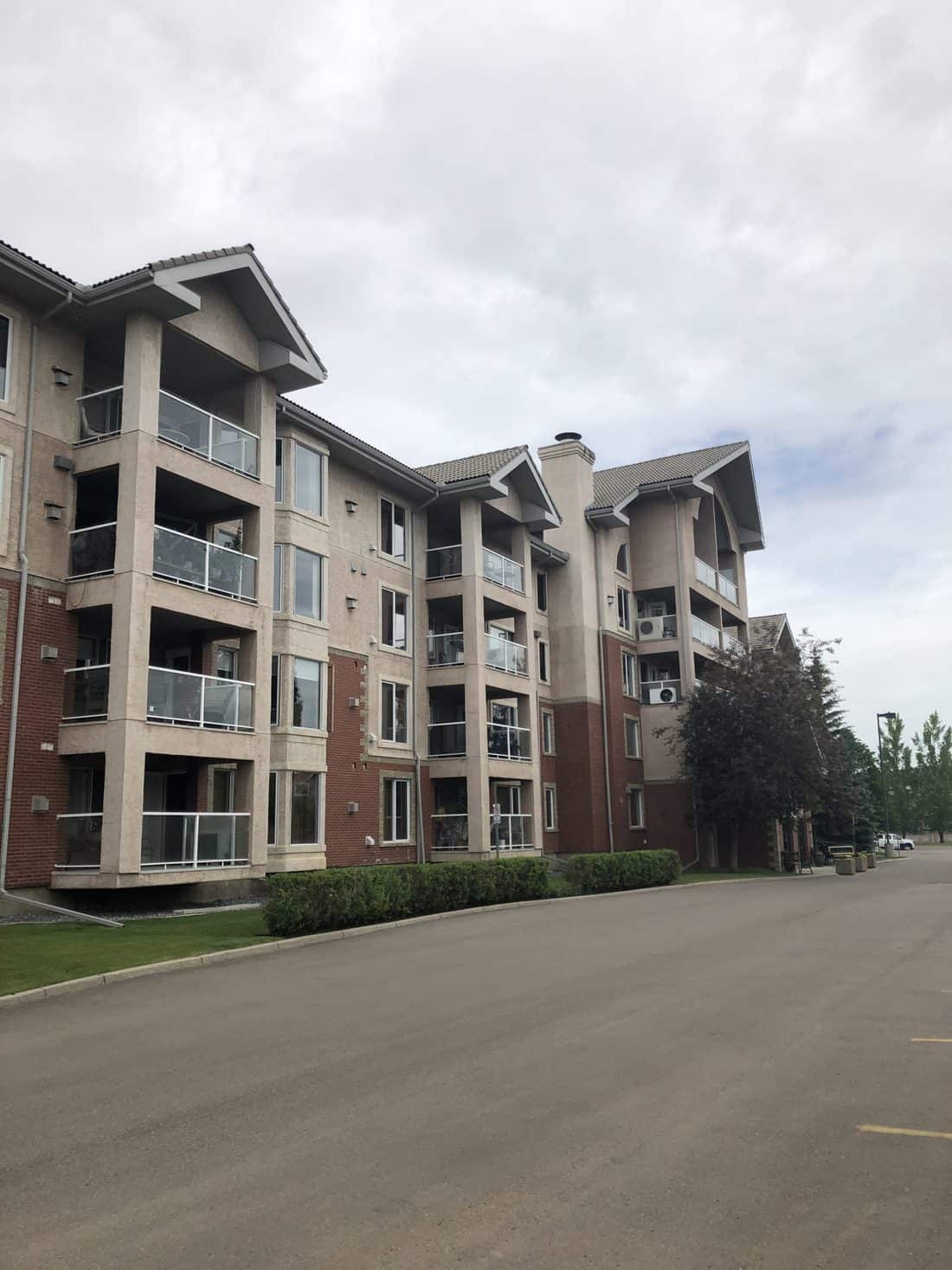 Sierra's of Sherwood · Sherwood Park 40+ Apartment Condos