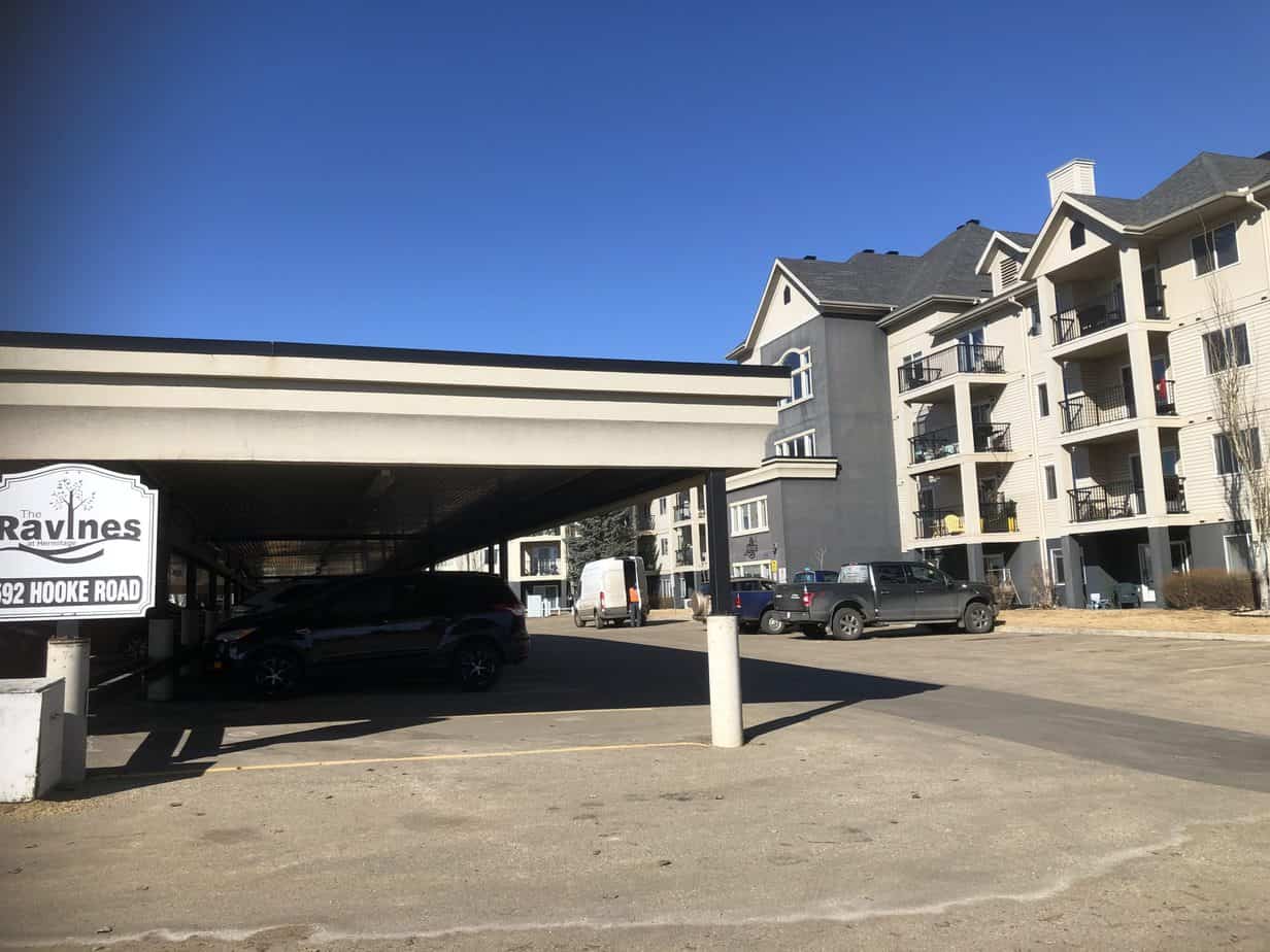 Ravines at Hermitage Edmonton 18+ Apartment Condo